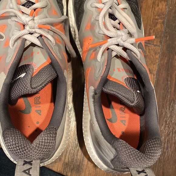 Nike Air Max Genome Mens Size 9.5 Light Bone Grey Bright Mango CW1648-004 EUC - Picture 8 of 13